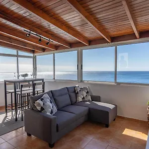 Breath-taking Views On The First Line Of The Ocean Ferienhaus